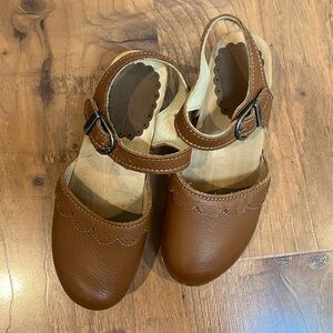 Hannah Andersson Brown Leather Clogs Kids Euro Size 35